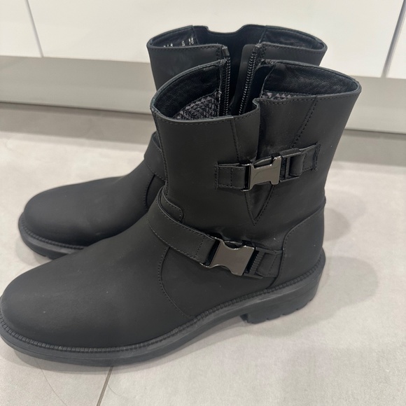 Aquatalia Women's Lillie Weatherproof Matte Leather Moto Booties - Size 8 - Picture 4 of 12